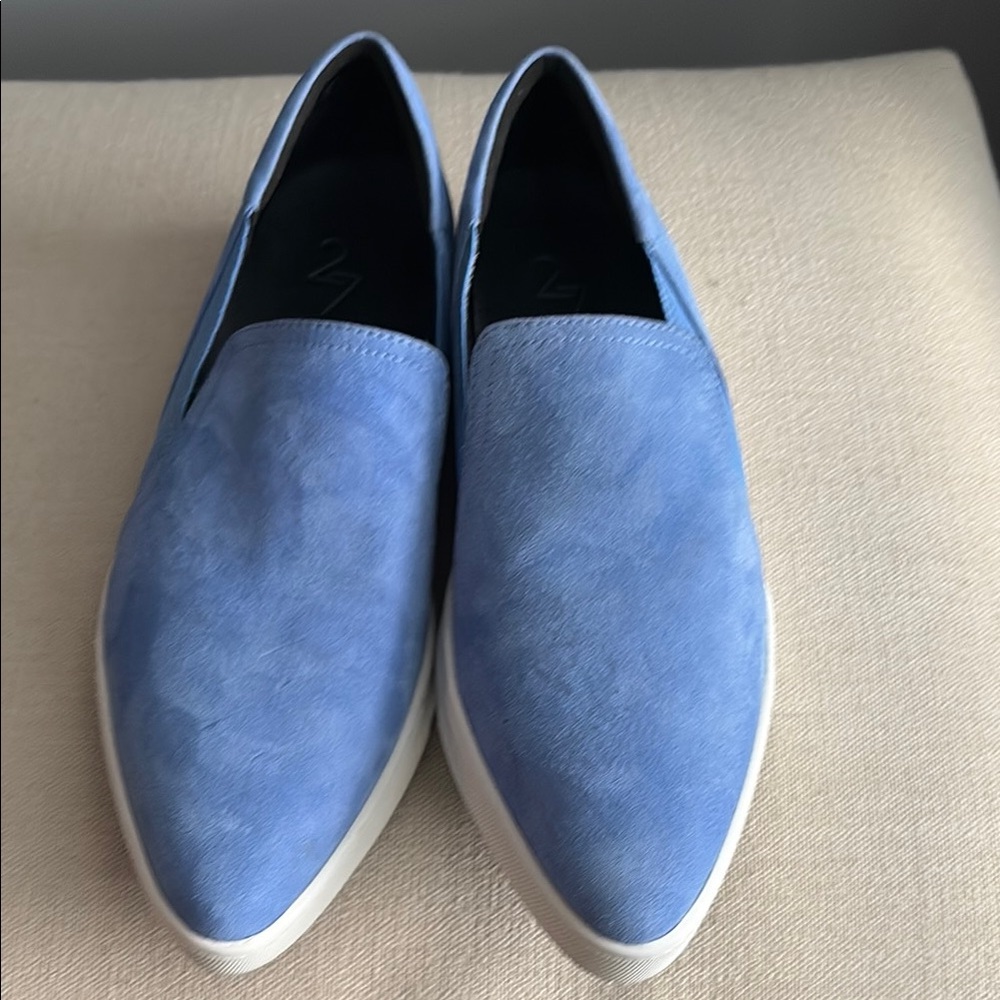 27 EDIT Blue Suede Flats Modern Slip-On Loafers